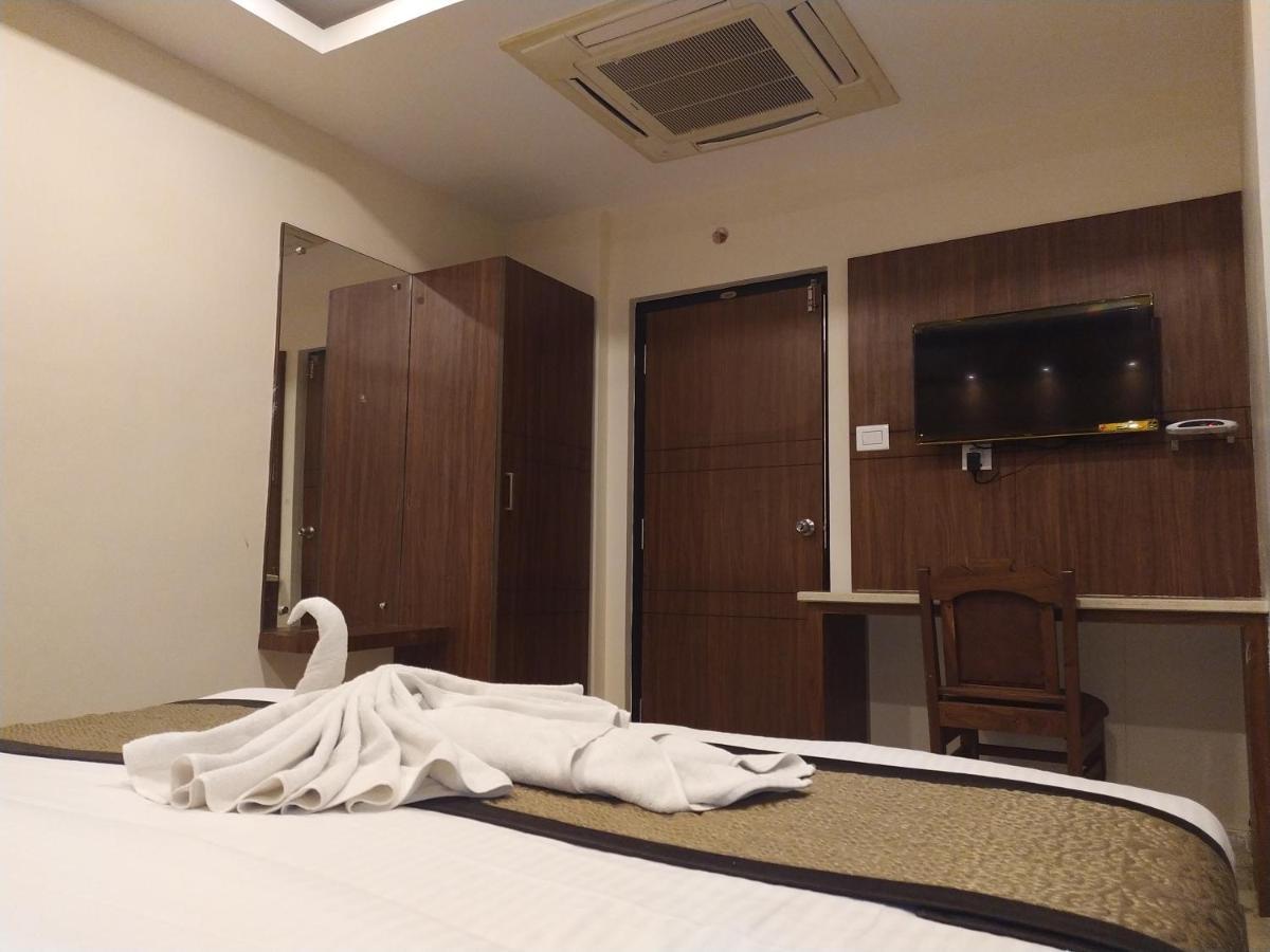 Hotel White Boutique Пудучеррі Екстер'єр фото