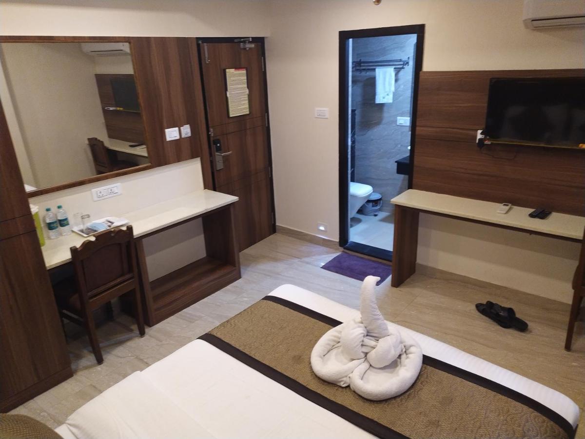 Hotel White Boutique Пудучеррі Екстер'єр фото