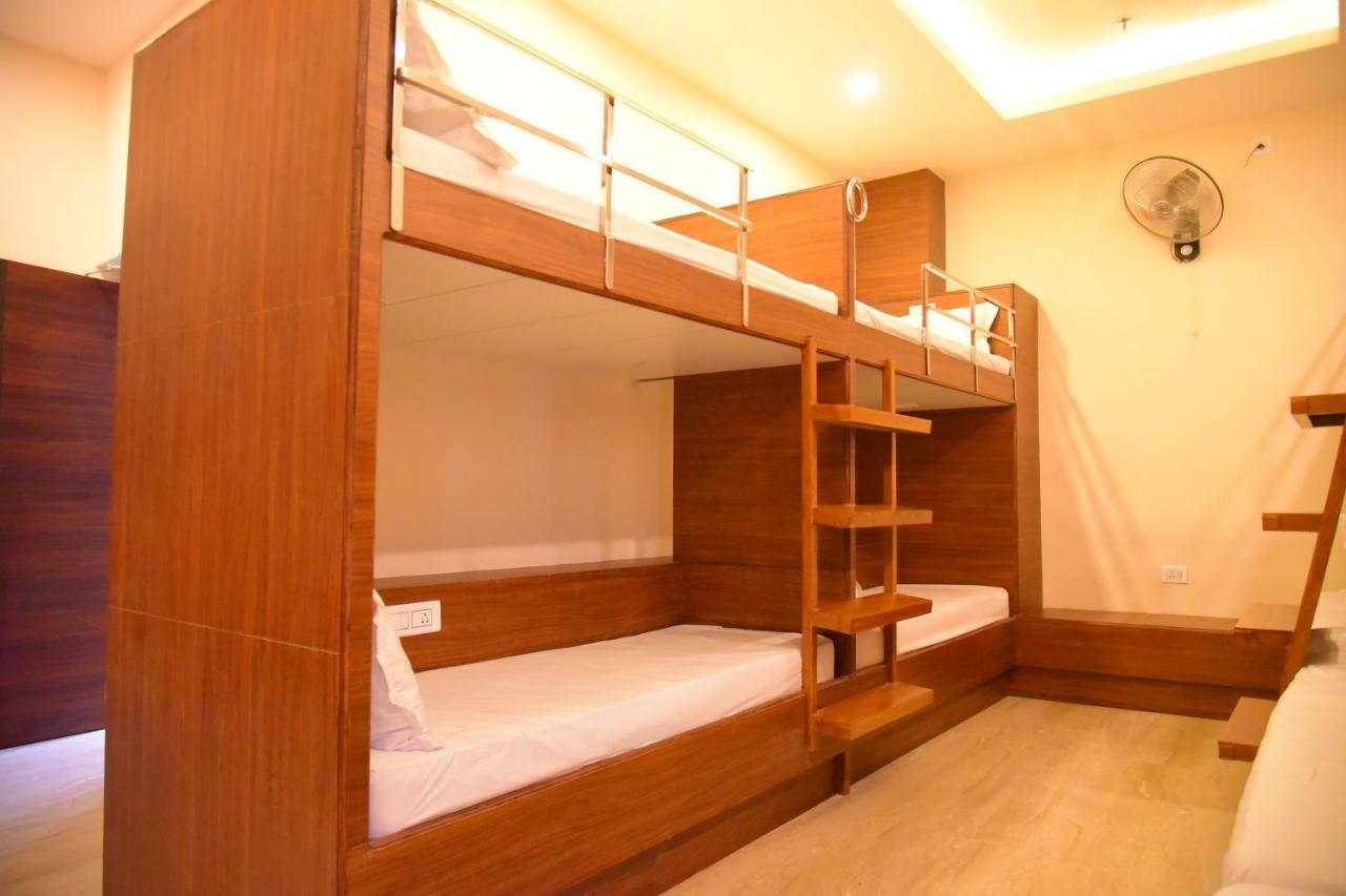 Hotel White Boutique Пудучеррі Екстер'єр фото